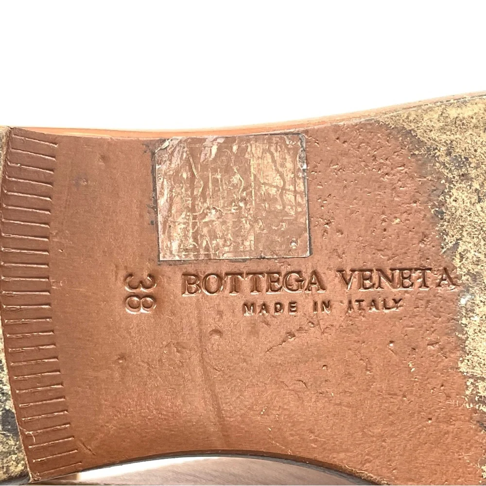Bottega Veneta Beige Leather V Strap Flat Sandals Size 38 (7US) - Picture 10 of 13